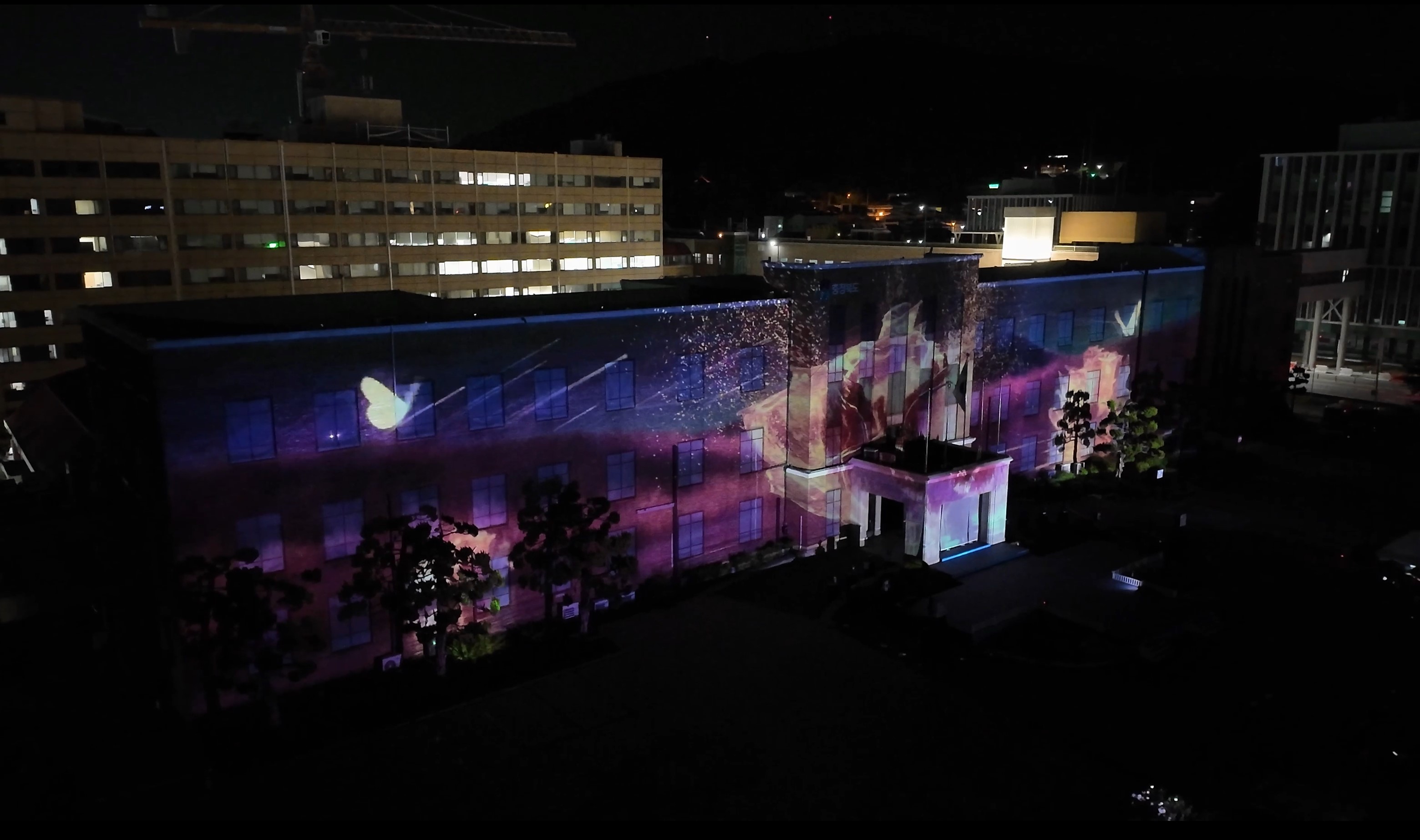 "빛의 향연, 충북도 미디어파사드 전시행사 성료" 이미지2