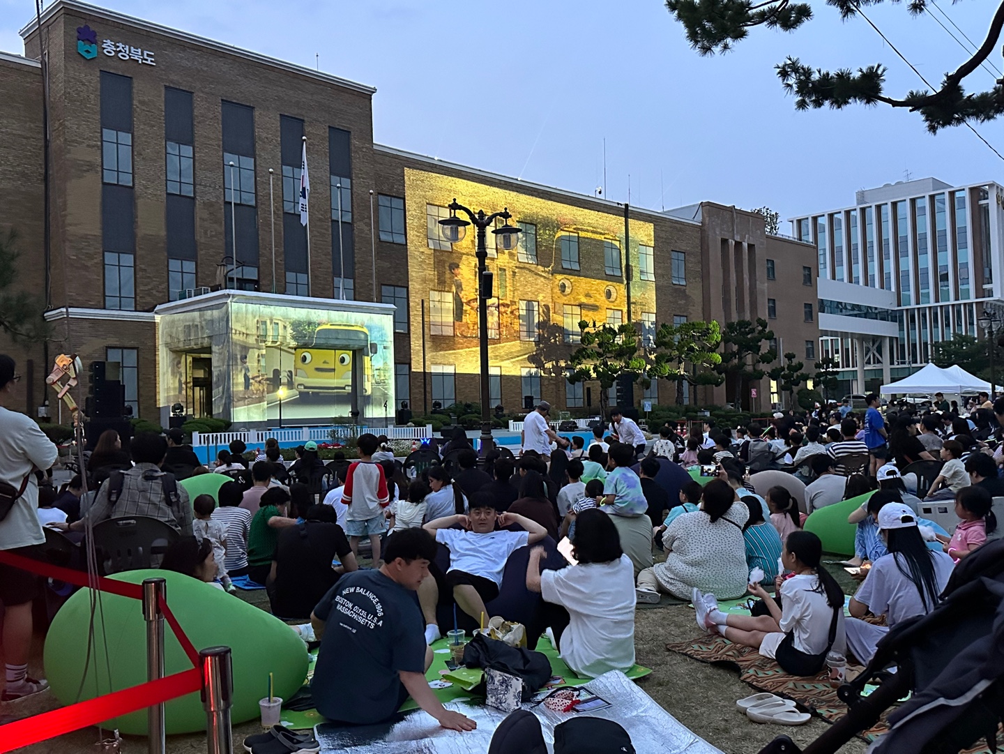 "빛의 향연, 충북도 미디어파사드 전시행사 성료" 이미지7