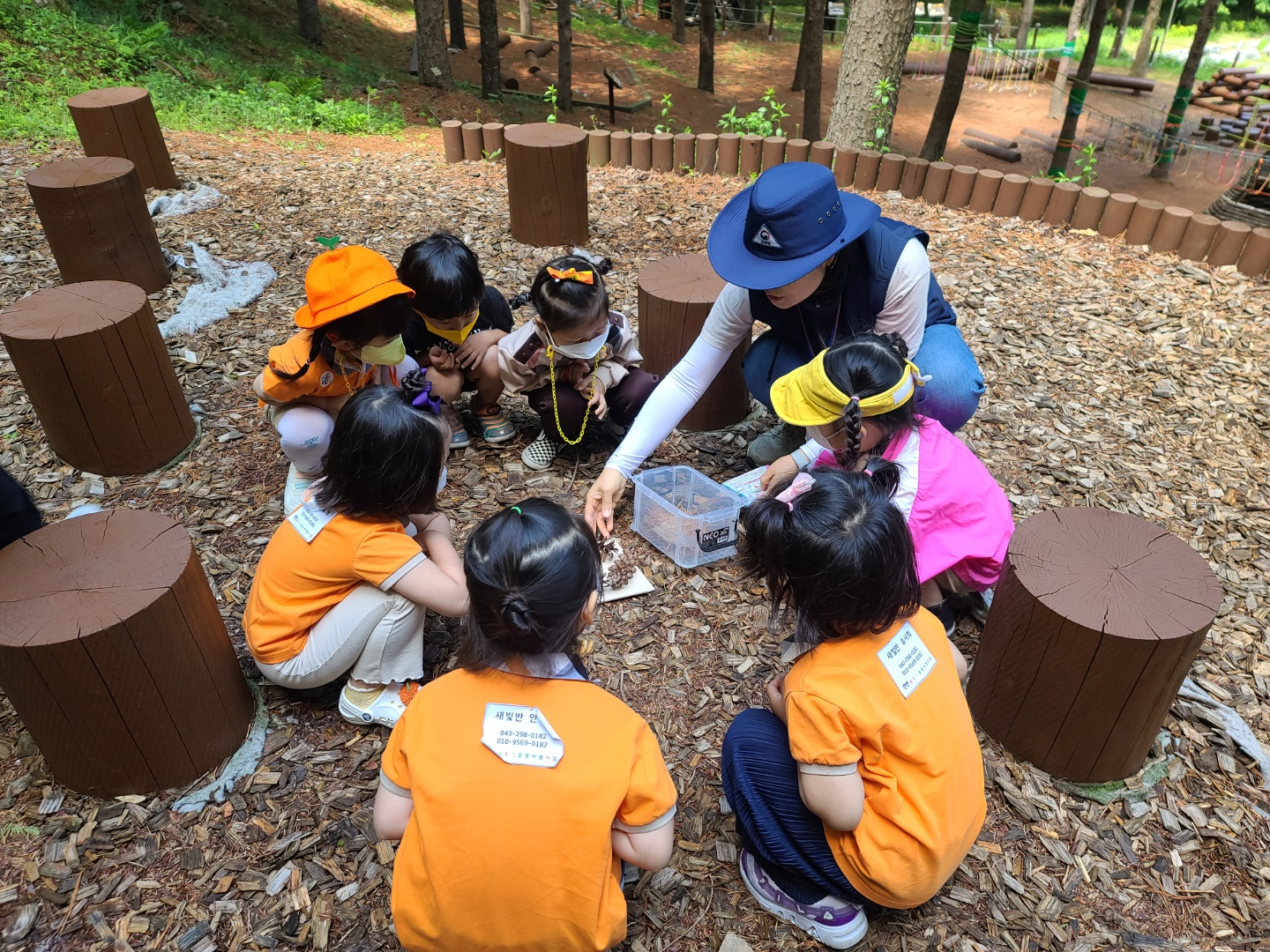 5월 유아숲 활동모습입니다. 이미지4